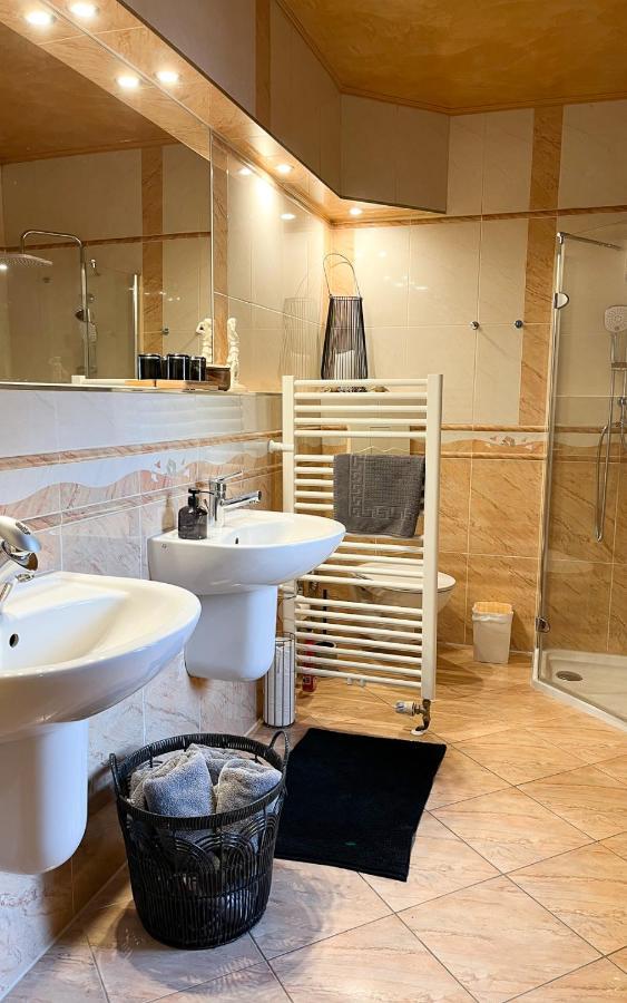 נוירופין Ferienwohnung Kamrath Altstadt מראה חיצוני תמונה
